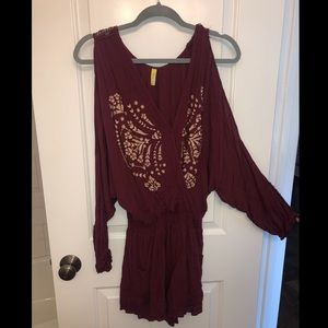 Cut out sleeve romper